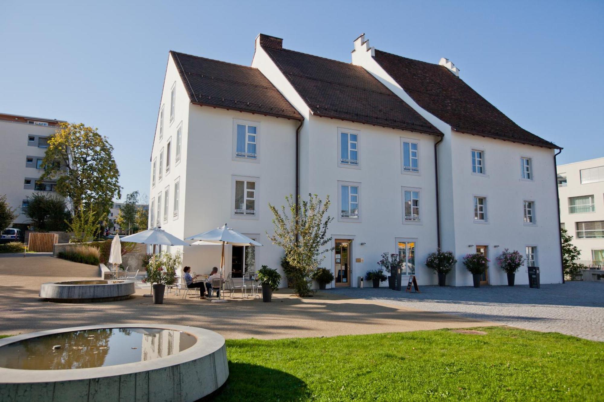 Hotel Im Schlosspark Basel Exterior photo